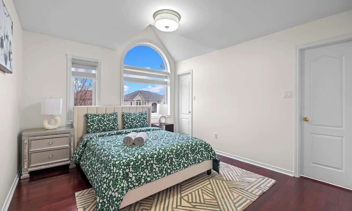 Photo of Bedroom in Hurontario