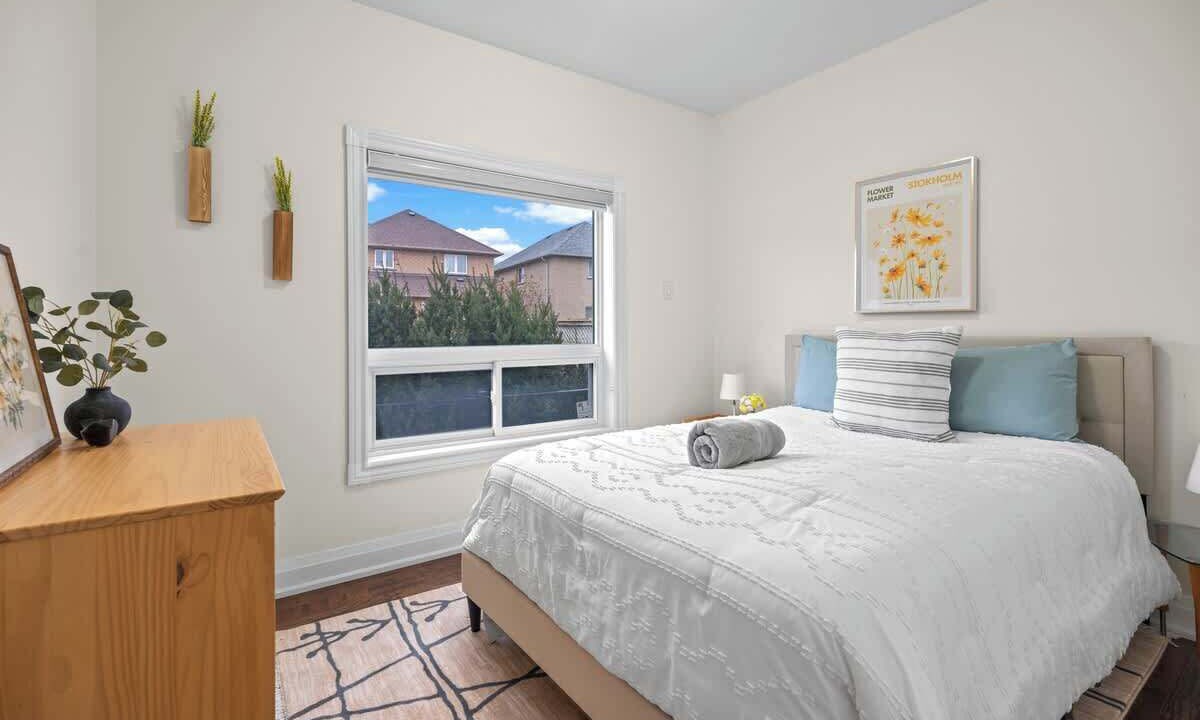Photo of Bedroom in Hurontario