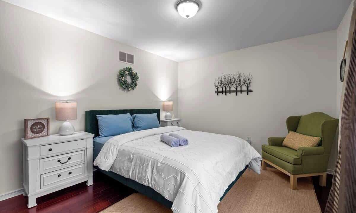 Photo of Bedroom in Hurontario