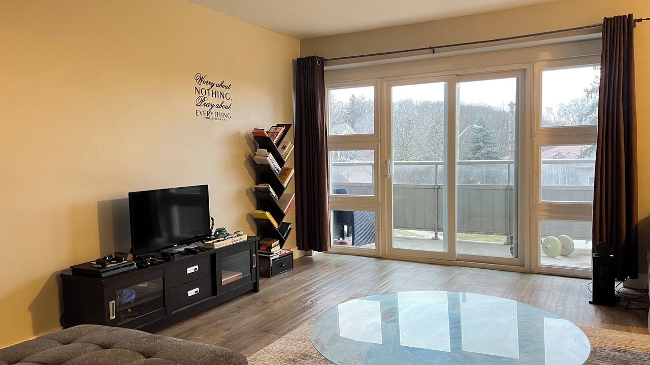 Photo of Livingroom in Glenridge