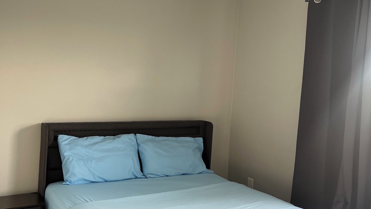 Photo of Bedroom in Glenridge
