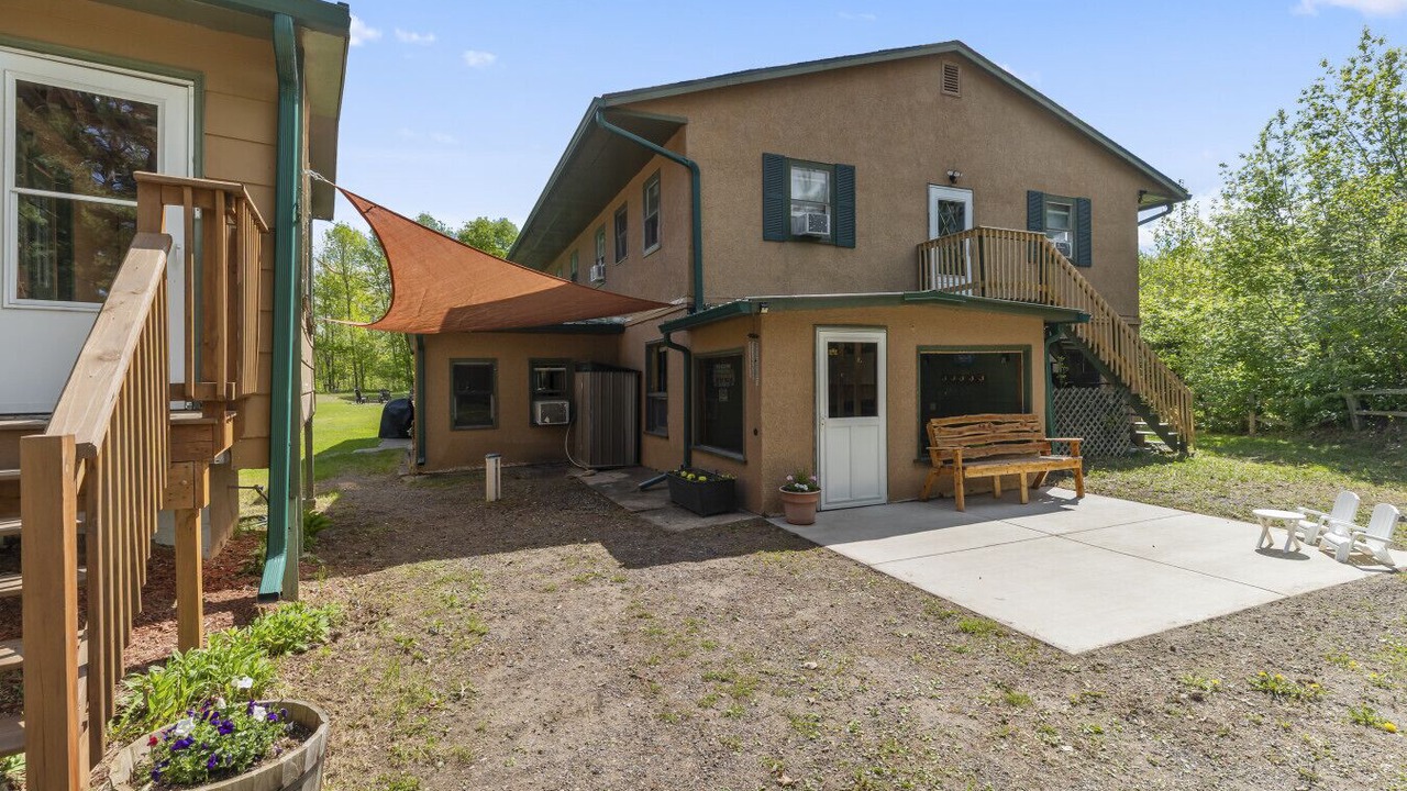 Photo of Outdoor in Emily