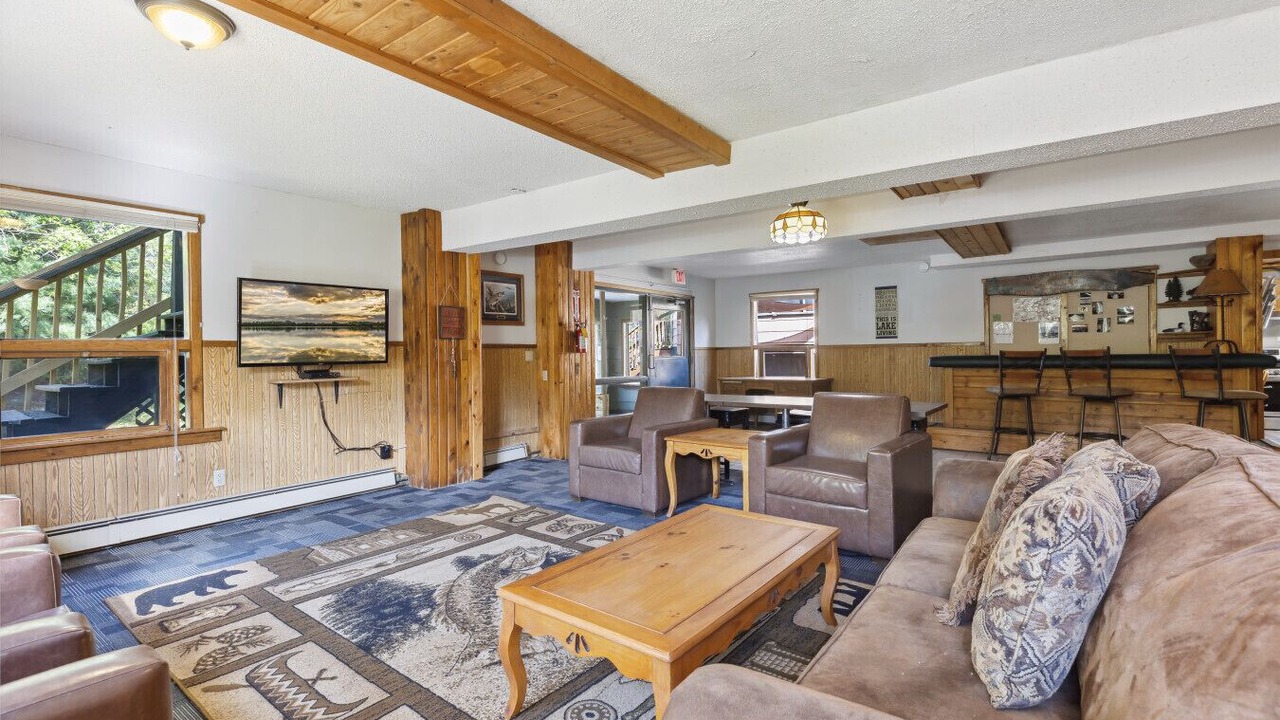 Photo of Livingroom in Emily
