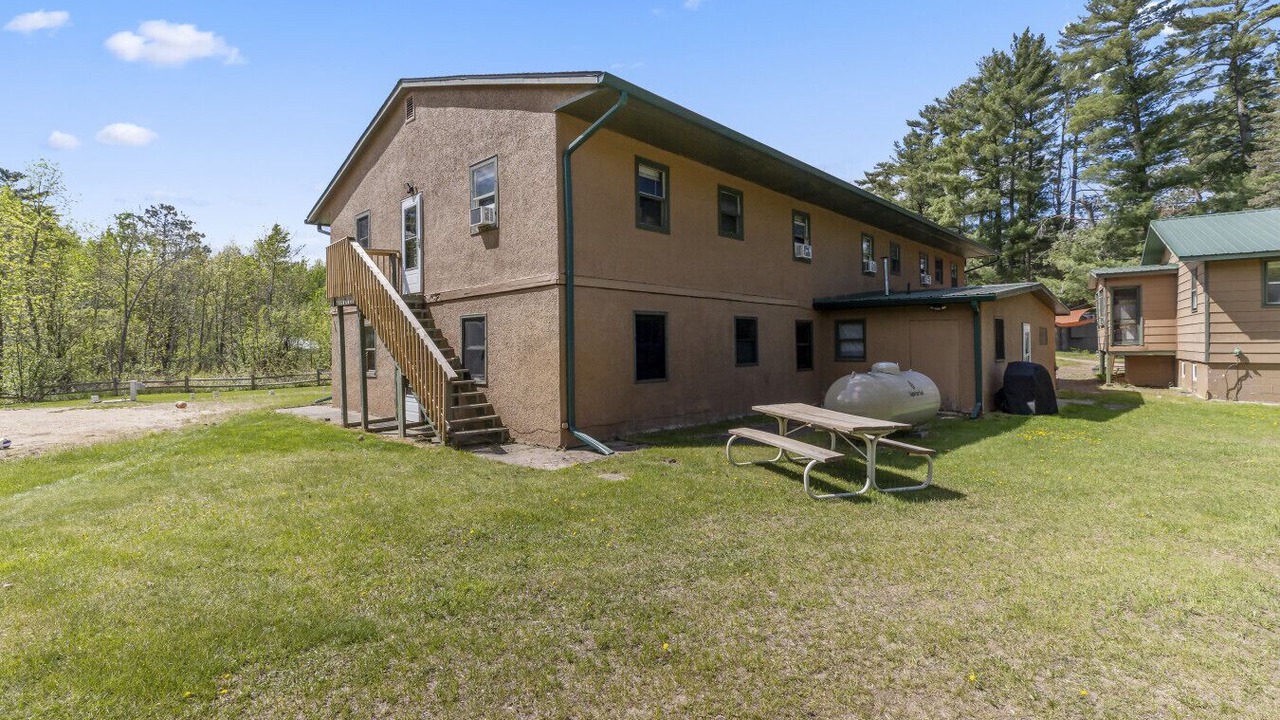 Photo of Outdoor in Emily