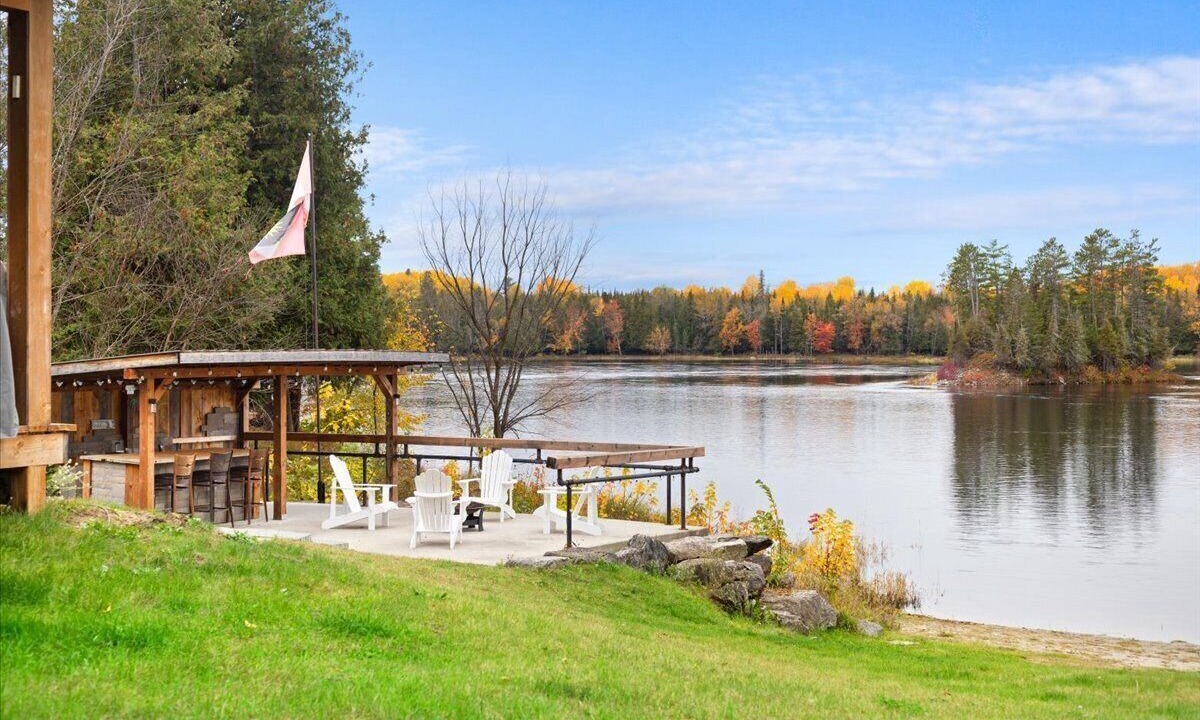 Photo of Patio Balcony in Whitewater Region