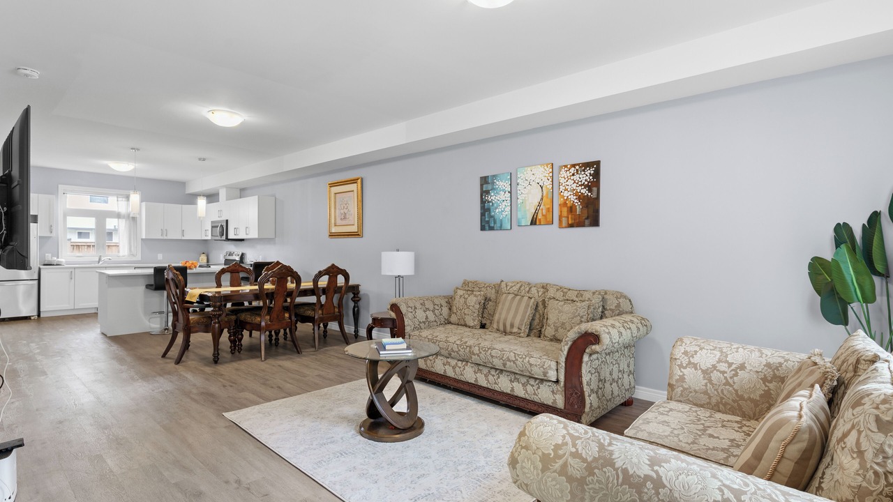 Photo of Livingroom in Pelham