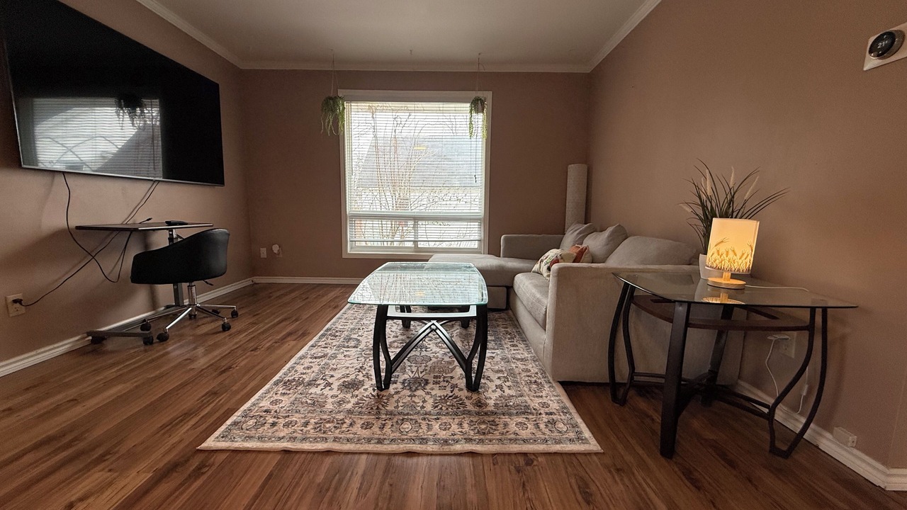 Photo of Livingroom in Chatham-Kent