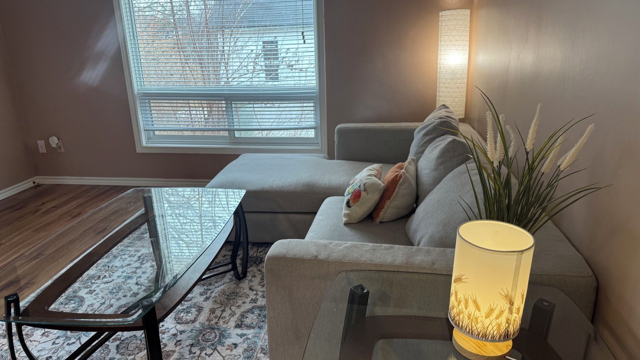 Photo of Livingroom in Chatham-Kent