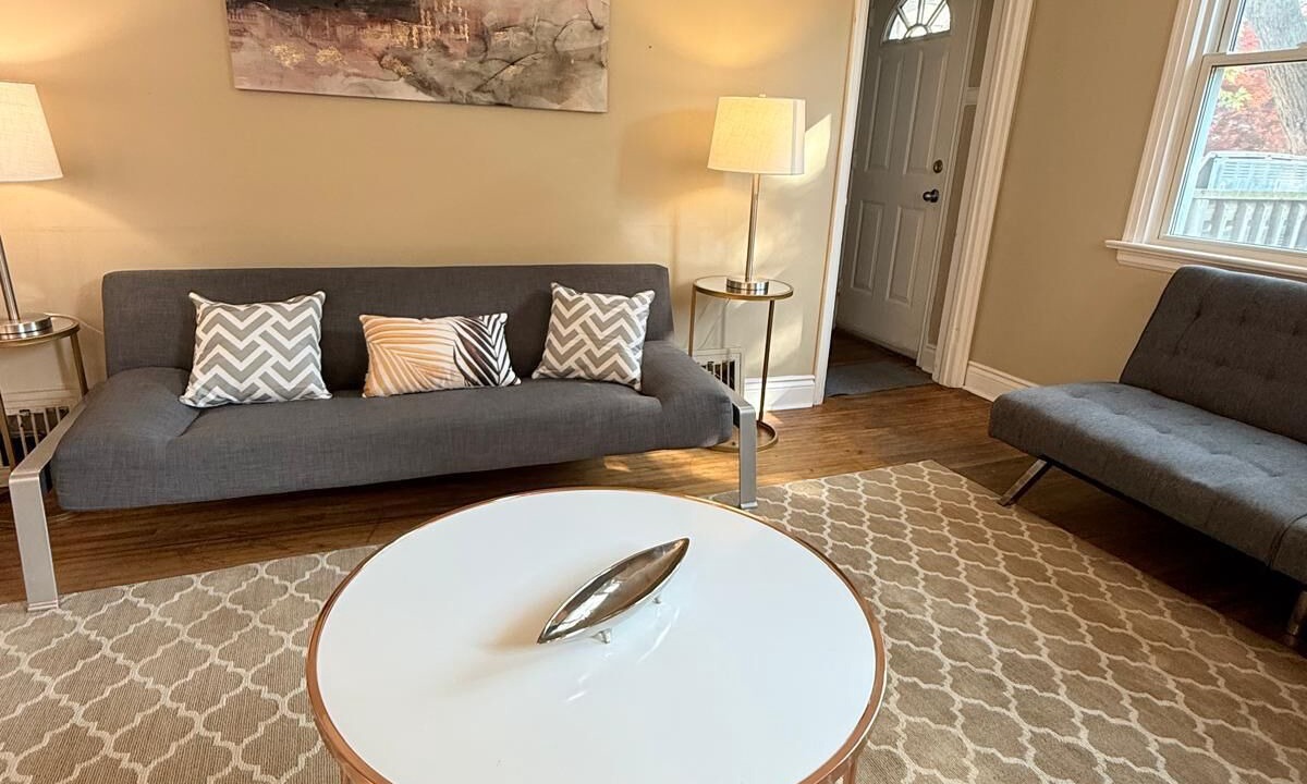 Photo of Livingroom in Burlington