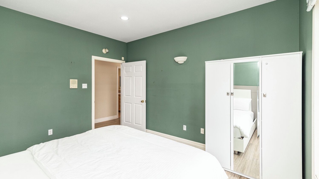 Photo of Bedroom in Hamilton
