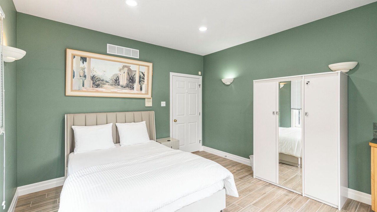 Photo of Bedroom in Hamilton