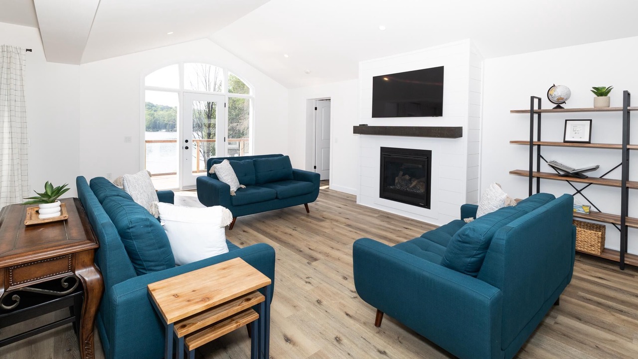Photo of Livingroom in Haliburton