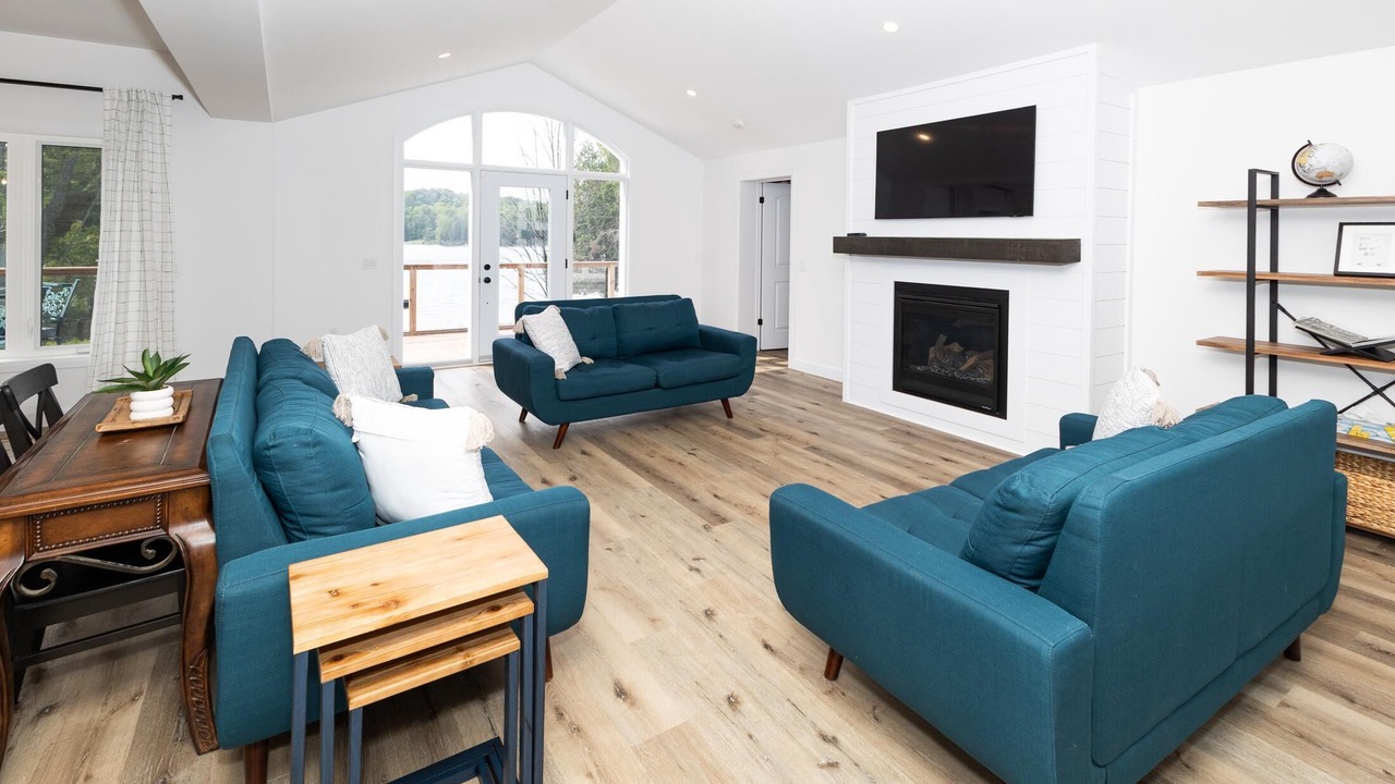 Photo of Livingroom in Haliburton