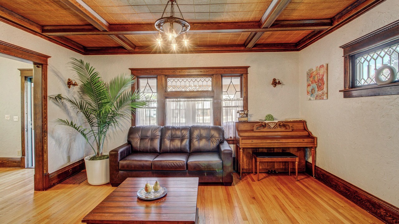 Photo of Livingroom in Little Falls