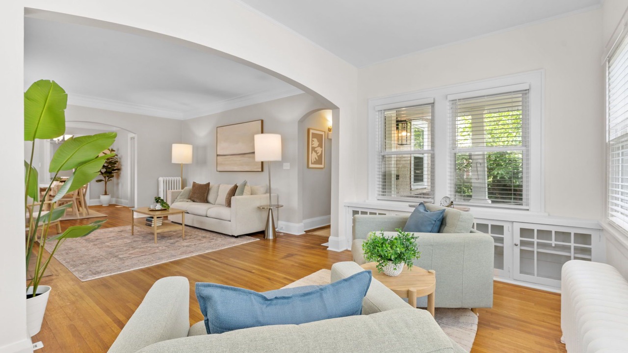 Photo of Bedroom in Lynnhurst