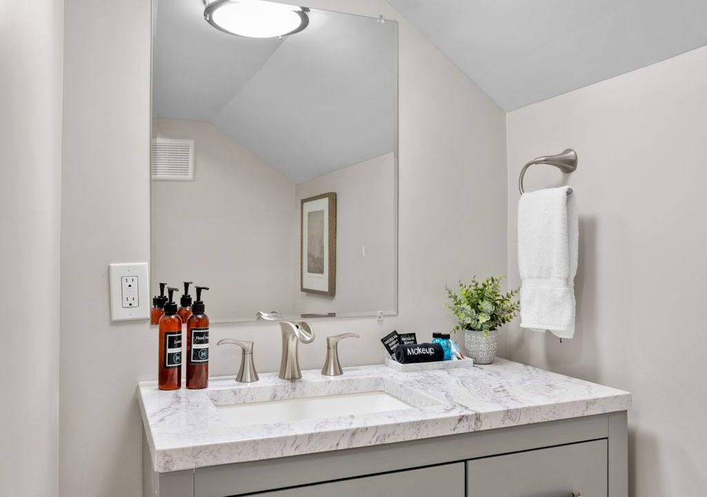 Photo of Bathroom in Lynnhurst