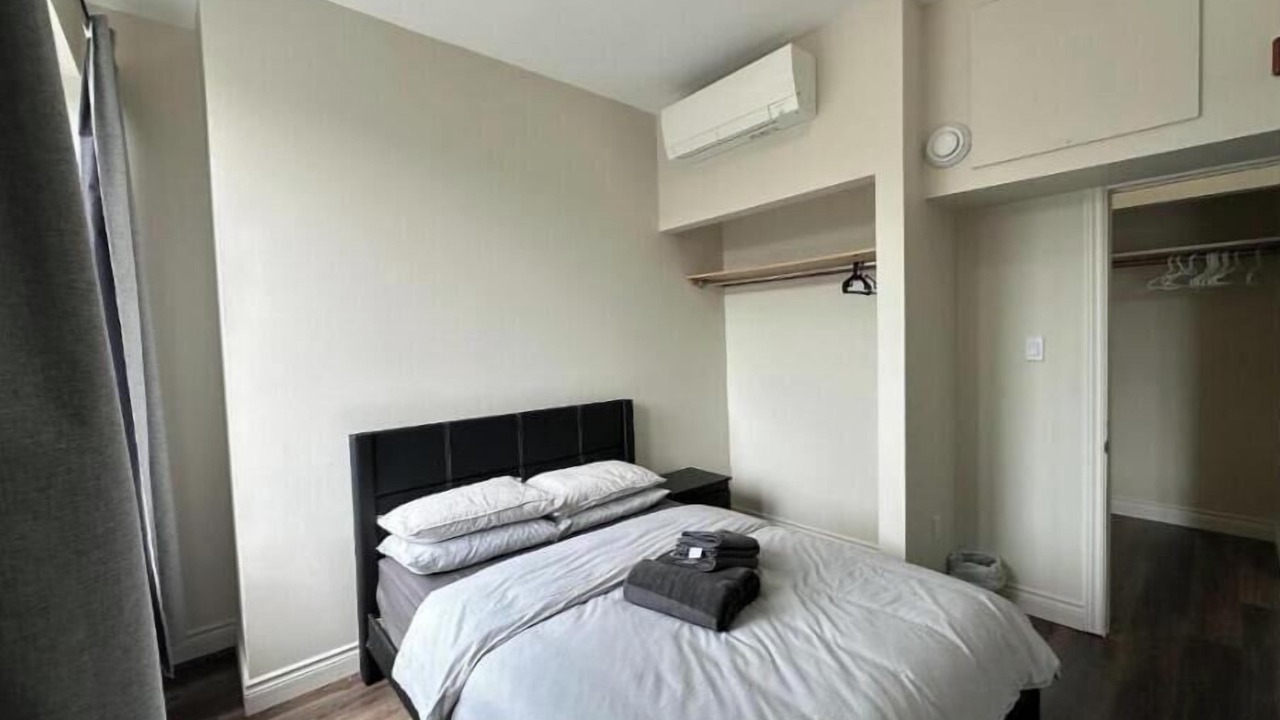 Photo of Bedroom in Durham Region