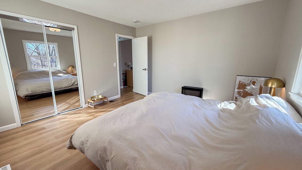 Photo of Bedroom in Burnsville