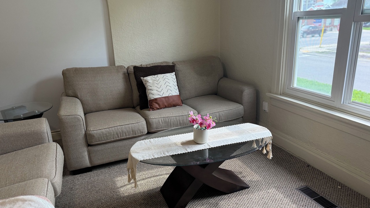 Photo of Livingroom in Chatham-Kent