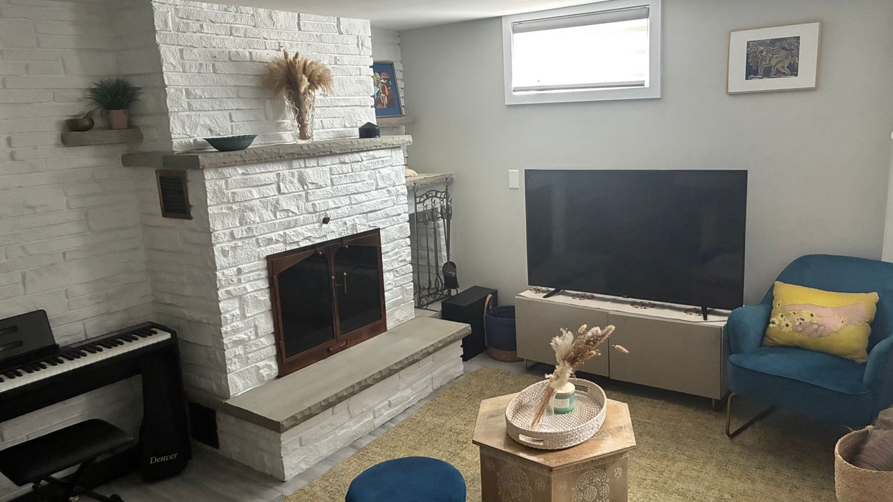 Photo of Livingroom in West Deane Park