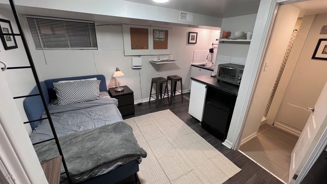 Photo of Bedroom in Upper Beaches