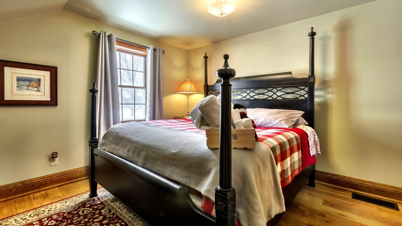 Photo of Bedroom in Port Rowan