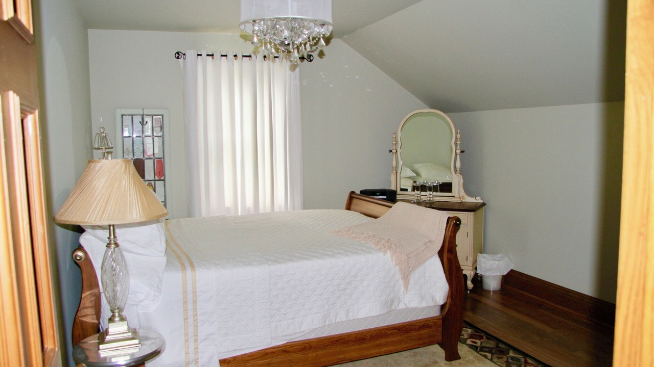 Photo of Bedroom in Port Rowan