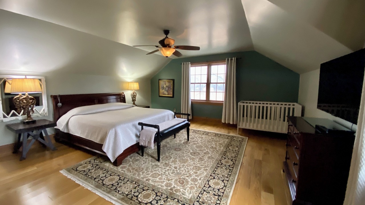 Photo of Bedroom in Port Rowan