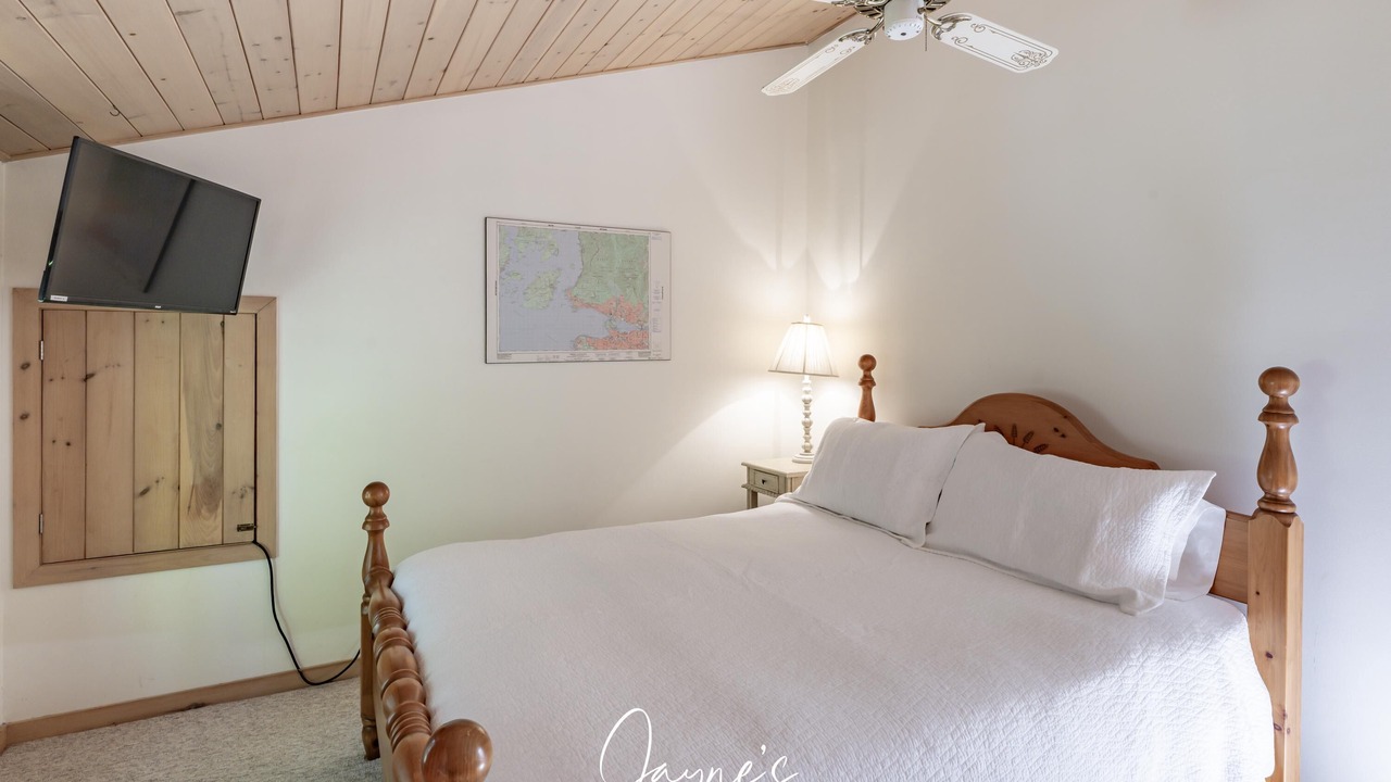 Photo of Bedroom in Port Carling