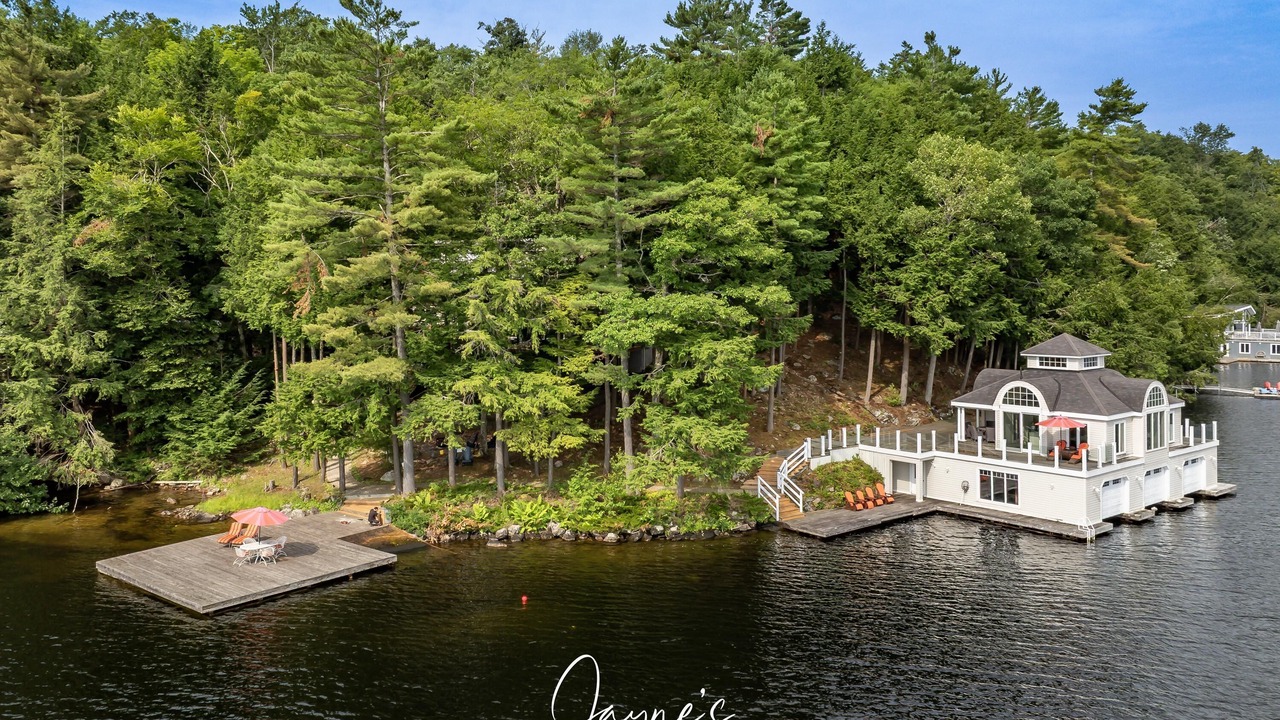 Photo of Others in Port Carling