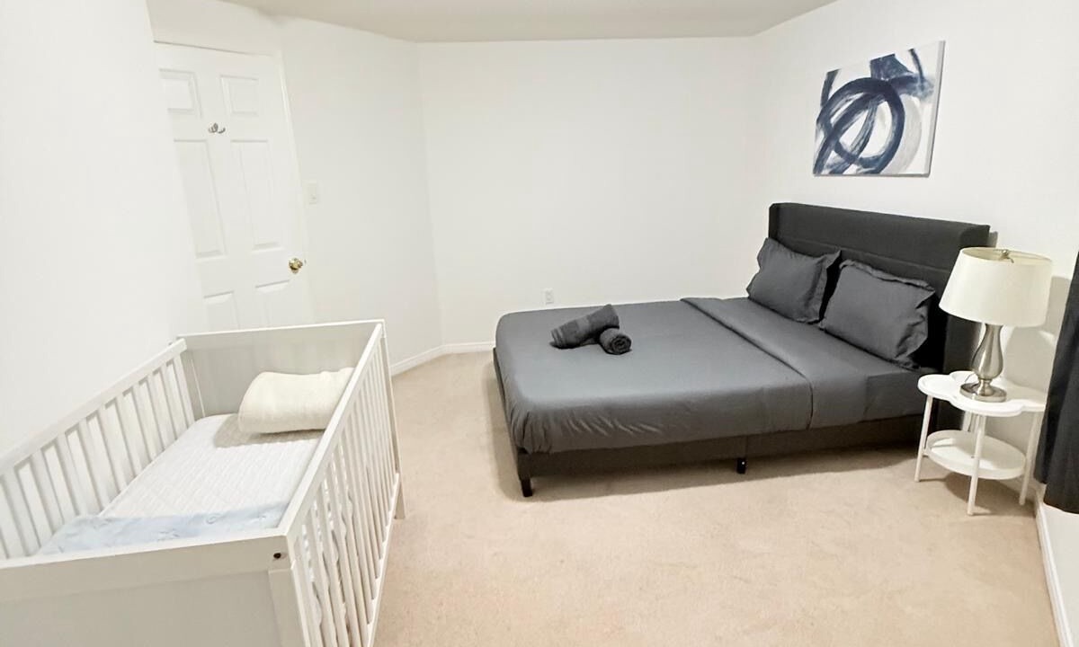 Photo of Bedroom in Erin Mills