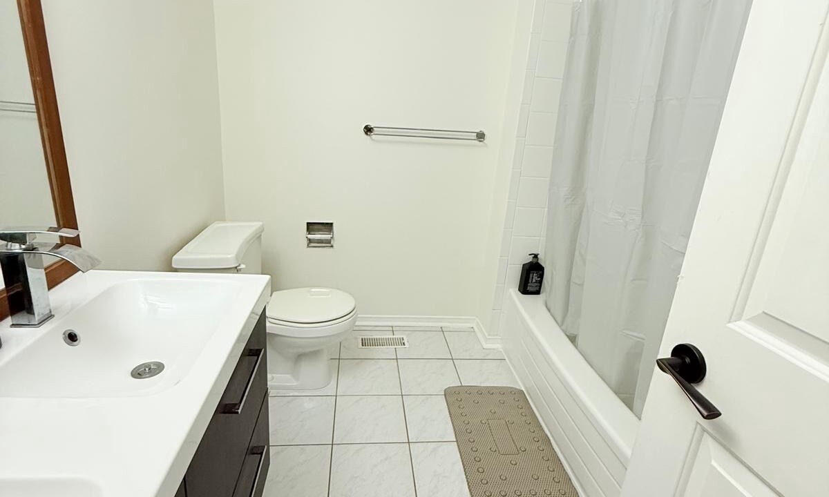 Photo of Bathroom in Erin Mills