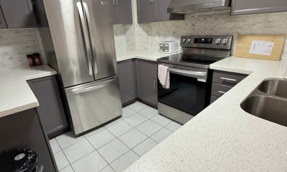 Photo of Kitchen in Erin Mills