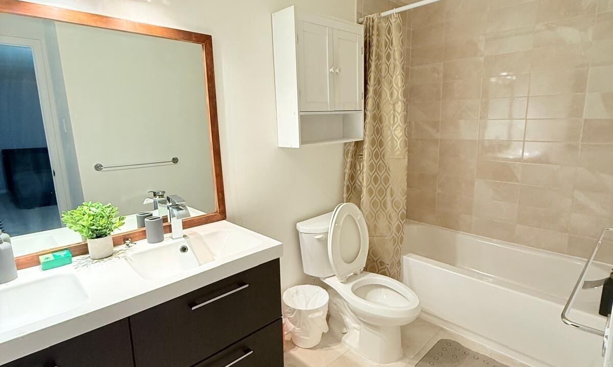 Photo of Bathroom in Erin Mills