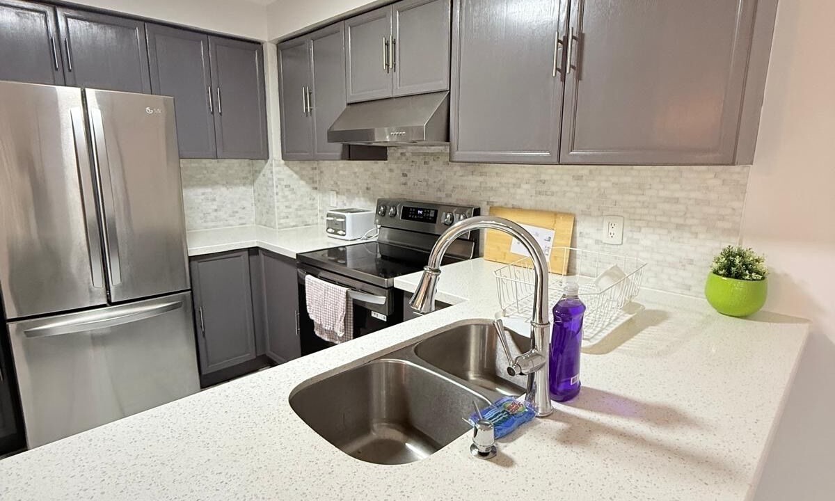 Photo of Kitchen in Erin Mills