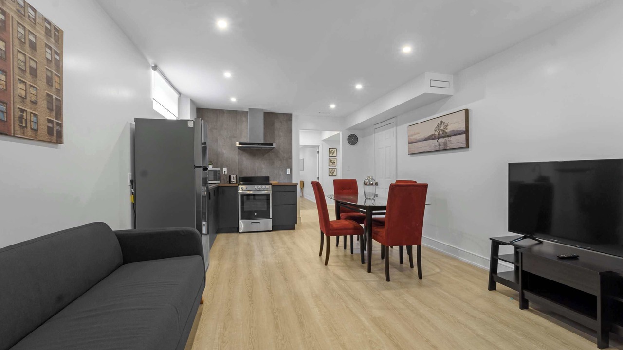 Photo of Livingroom in Toronto