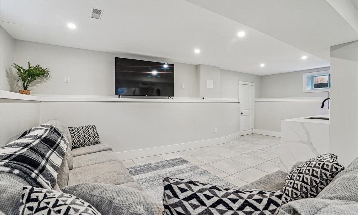 Photo of Livingroom in Burlington