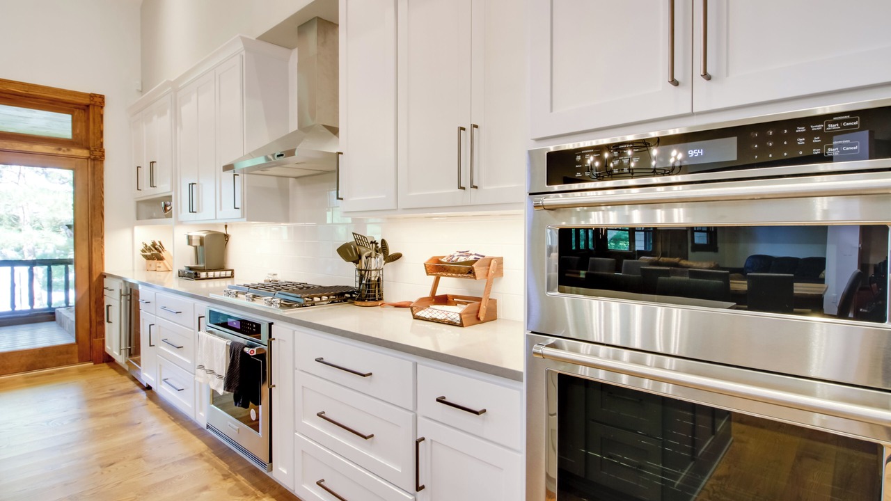 Photo of Kitchen in Lake Shore