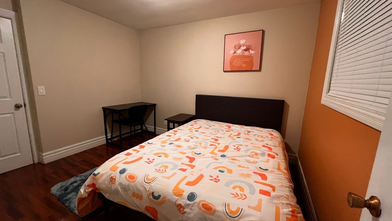 Photo of Bedroom in South Central