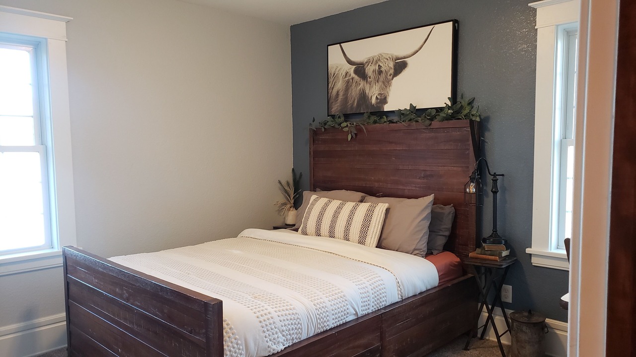 Photo of Bedroom in Lakeview