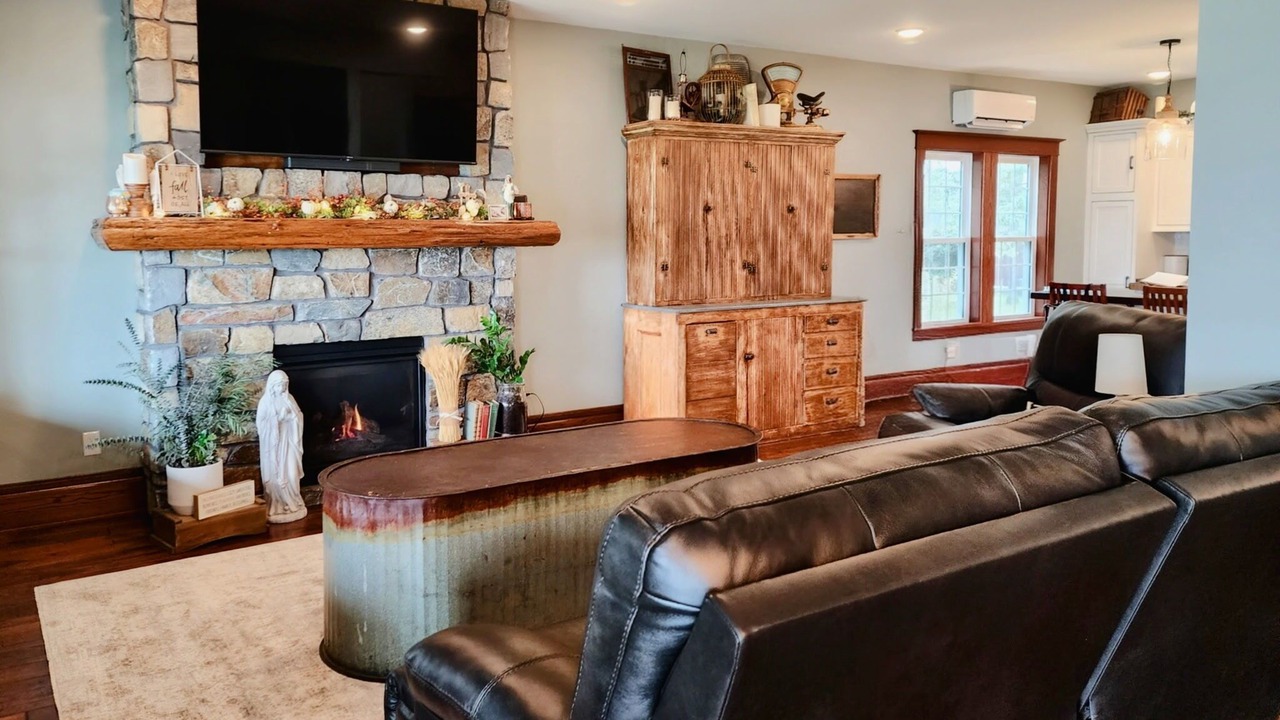 Photo of Livingroom in Lakeview