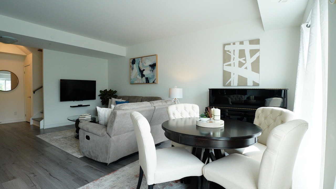 Photo of Livingroom in Clanton Park