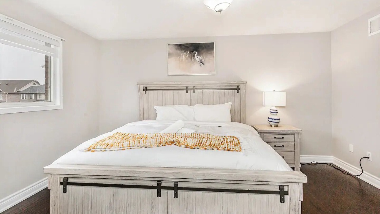 Photo of Bedroom in Richmond Hill