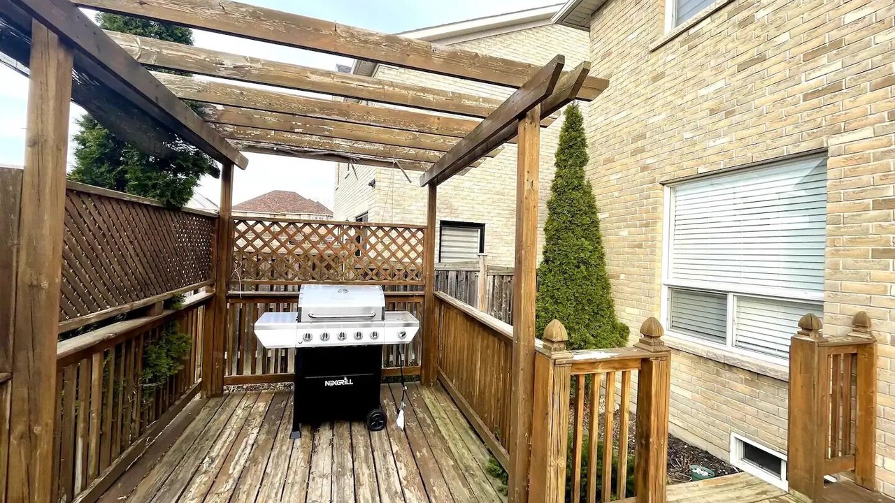 Photo of Patio Balcony in Richmond Hill