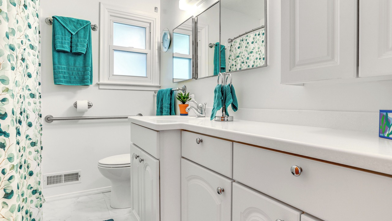 Photo of Bathroom in Cottage Grove