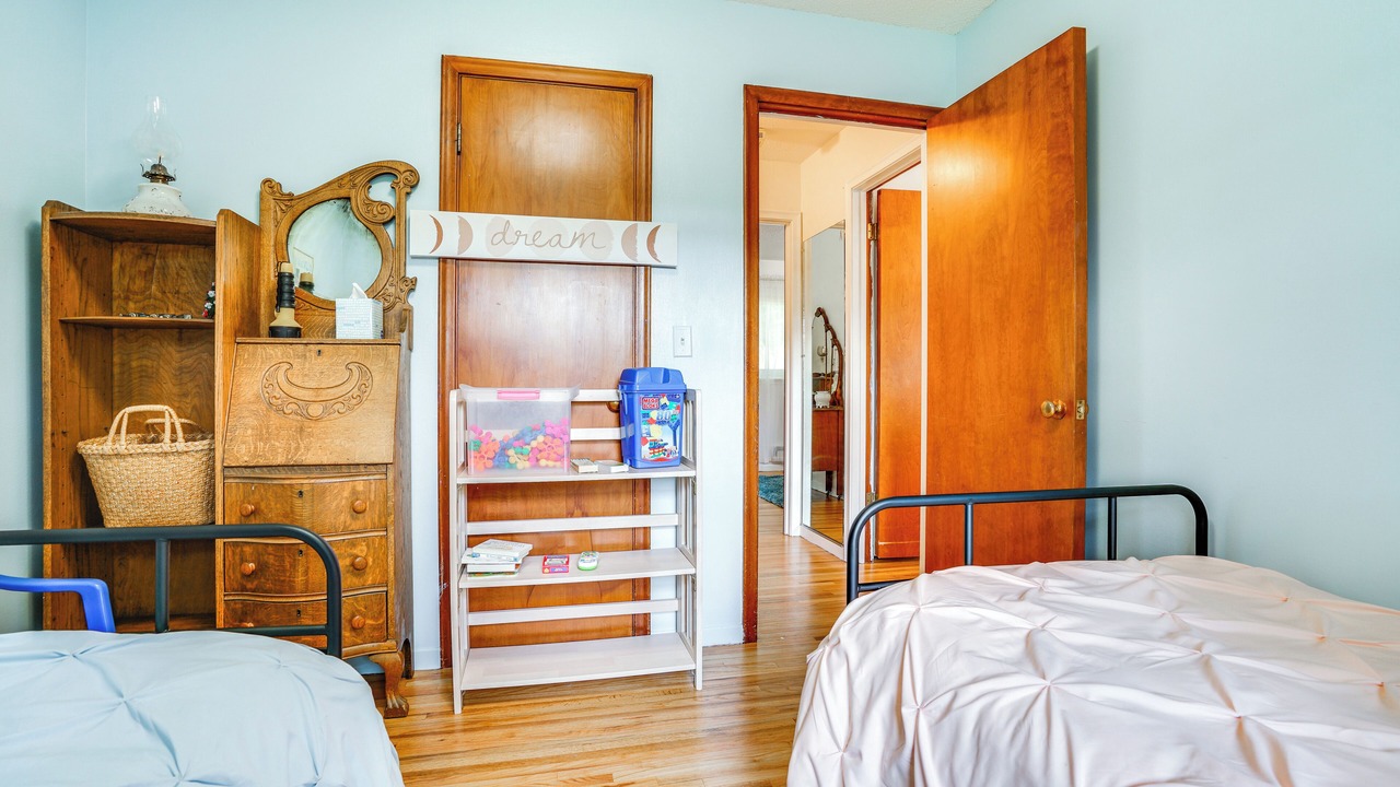 Photo of Bedroom in Cottage Grove