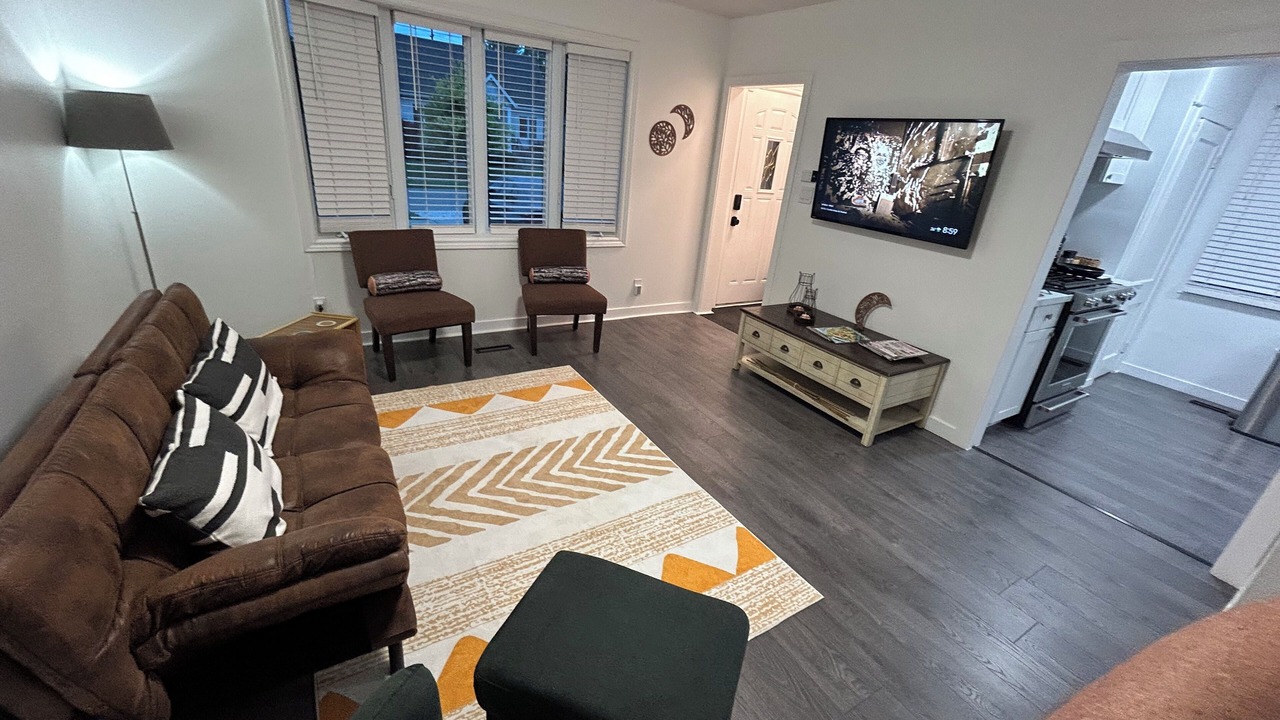 Photo of Livingroom in Chatham-Kent