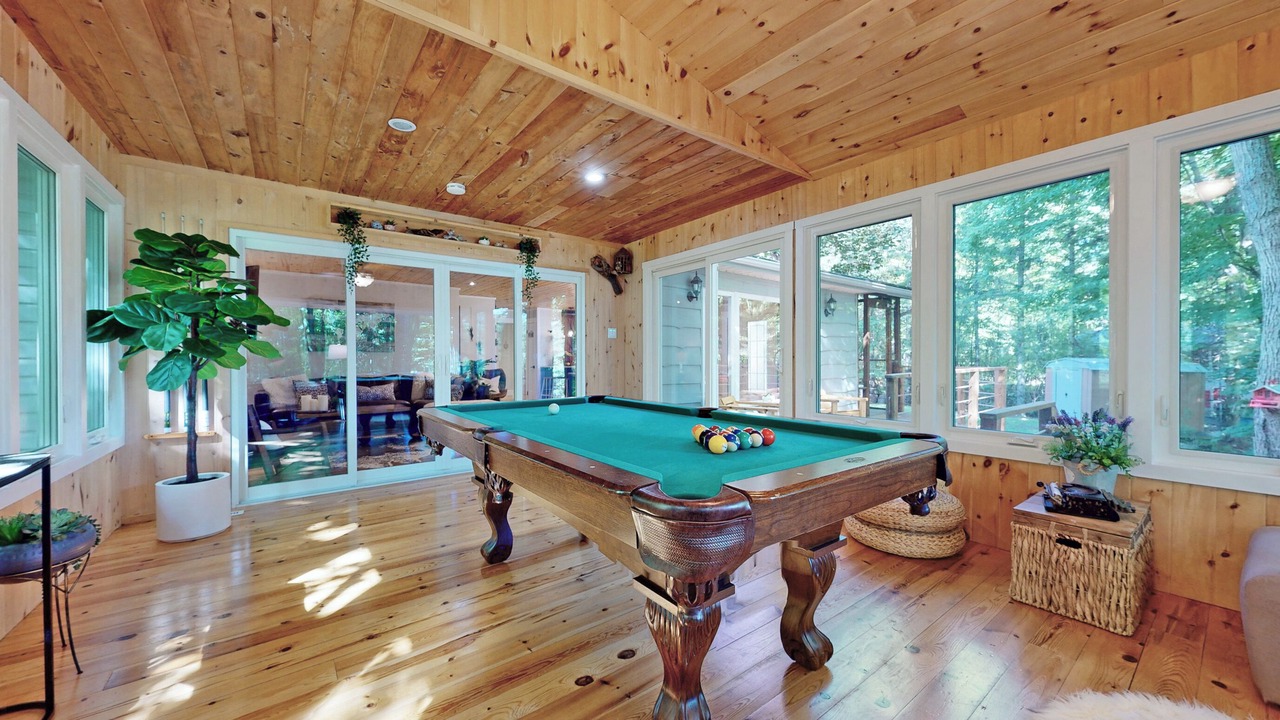 Photo of Bedroom in Trent Lakes