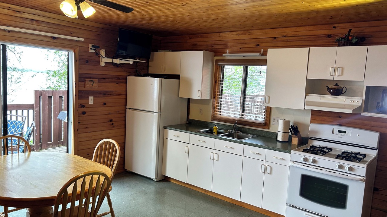 Photo of Kitchen in Harwood