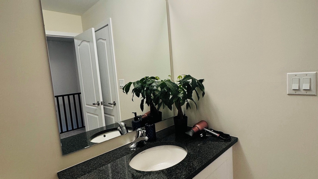 Photo of Bathroom in Thorold
